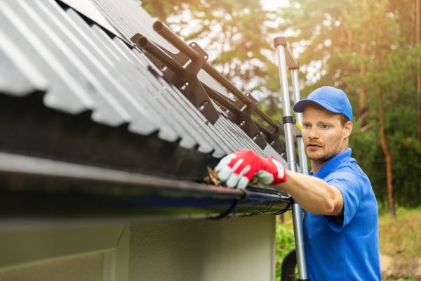 Yakima Gutter Cleaning